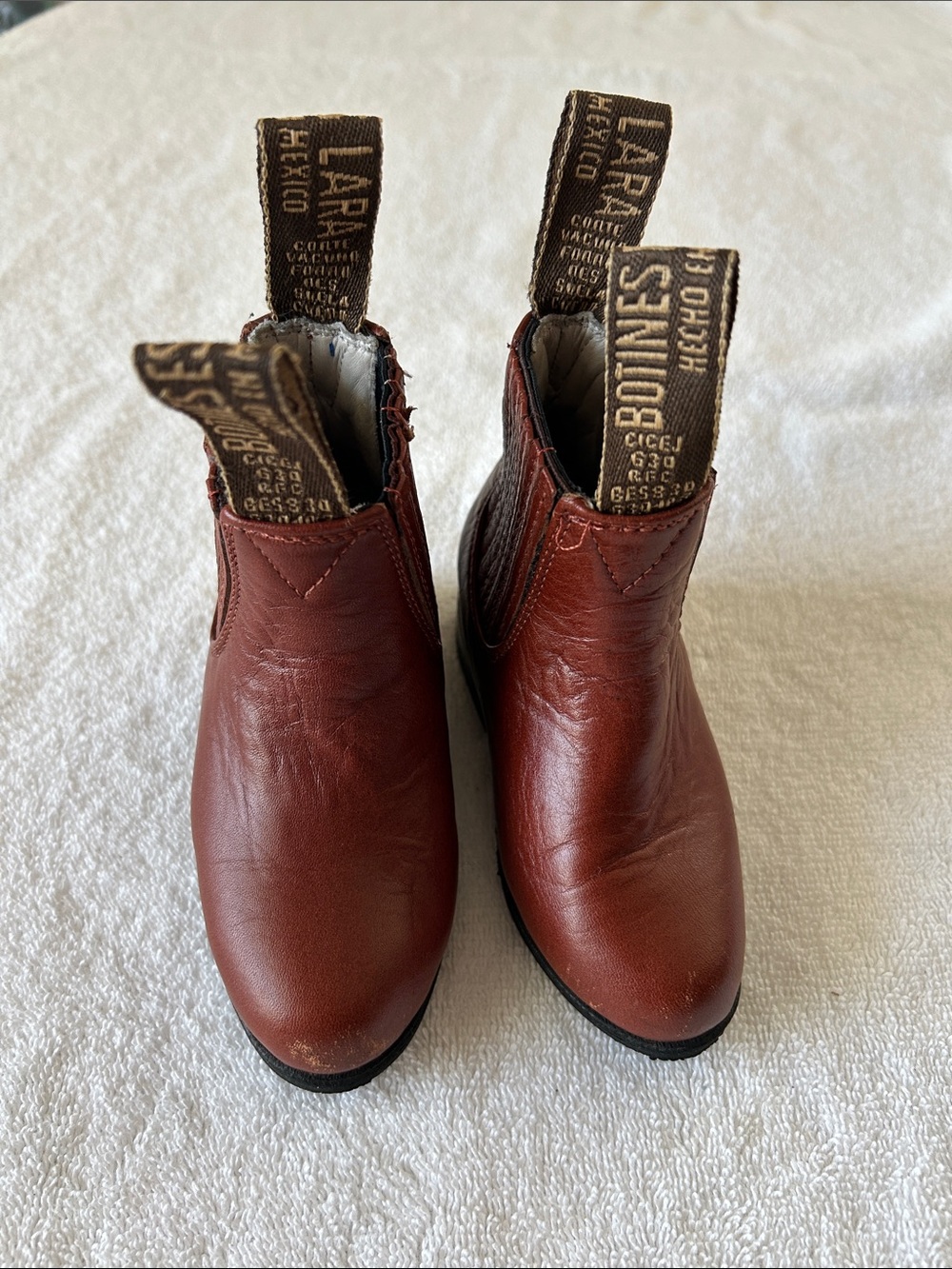 La Espuela Brown Leather Pull-On Chelsea Boot, Size 4 Little Boys, Semi New.